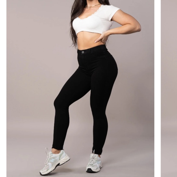 Fitjeans - 360 High Waisted - Black - Picture 4 of 16